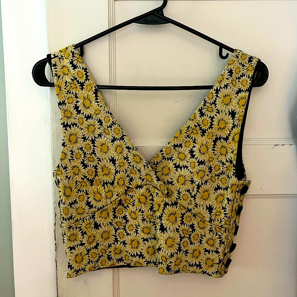 Anthropologie crop top 🌻